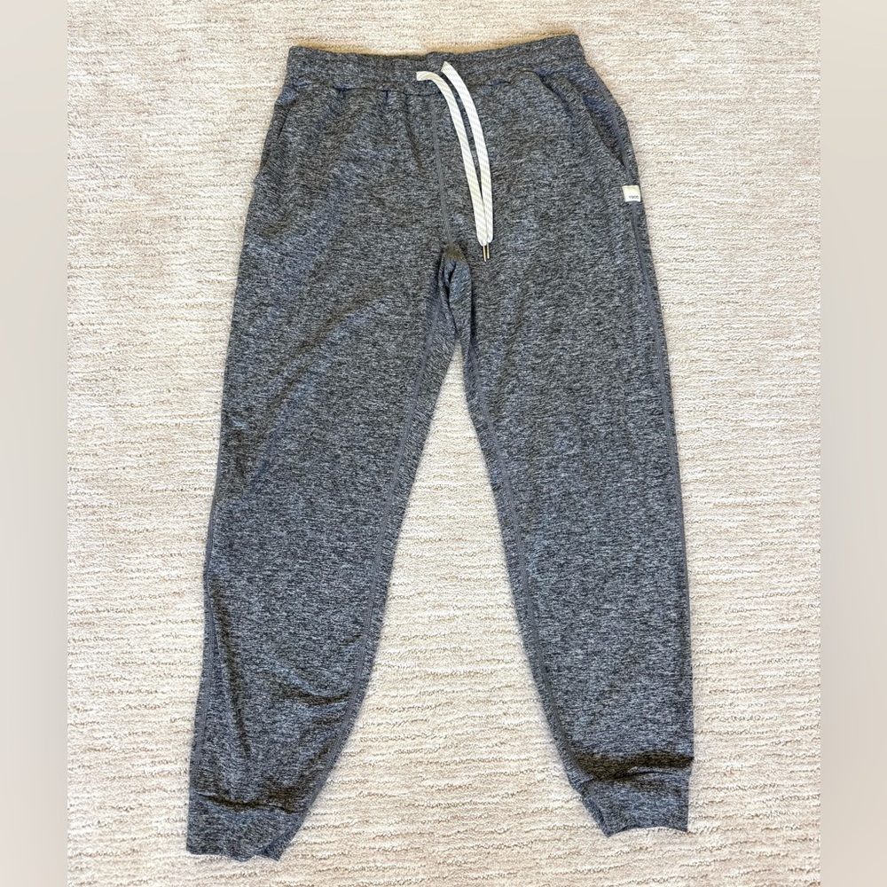 Vuori Women’s Charcoal Heather Performance Jogger Pants - S